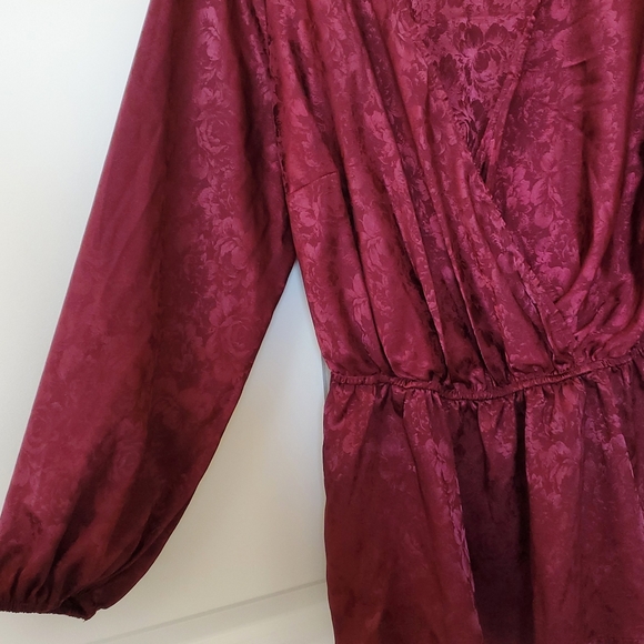 Plus size wrap top 1x silk blouse deep v neck - Picture 5 of 7